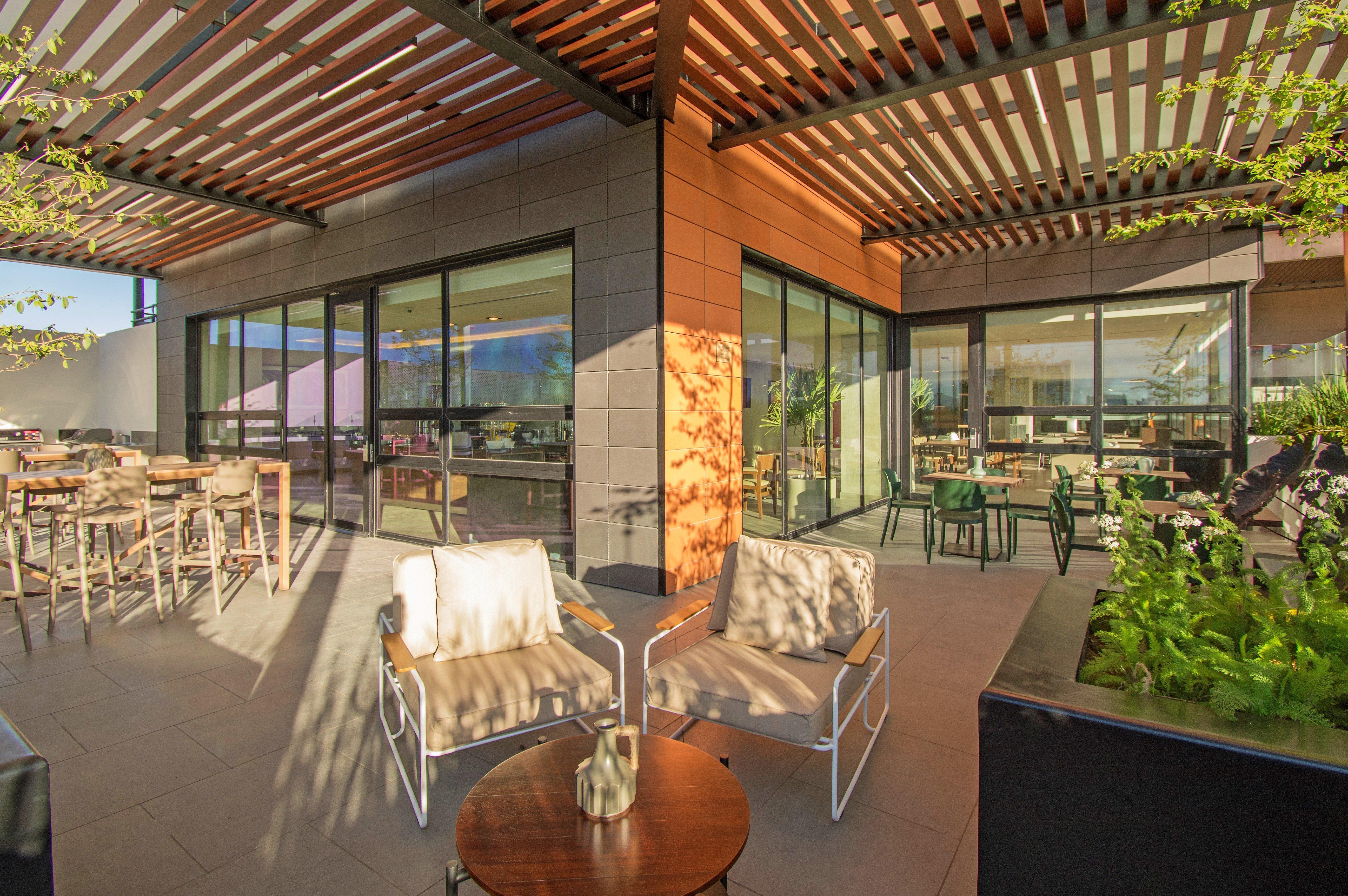 Staybridge Suites - Guadalajara Novena By Ihg Exterior foto