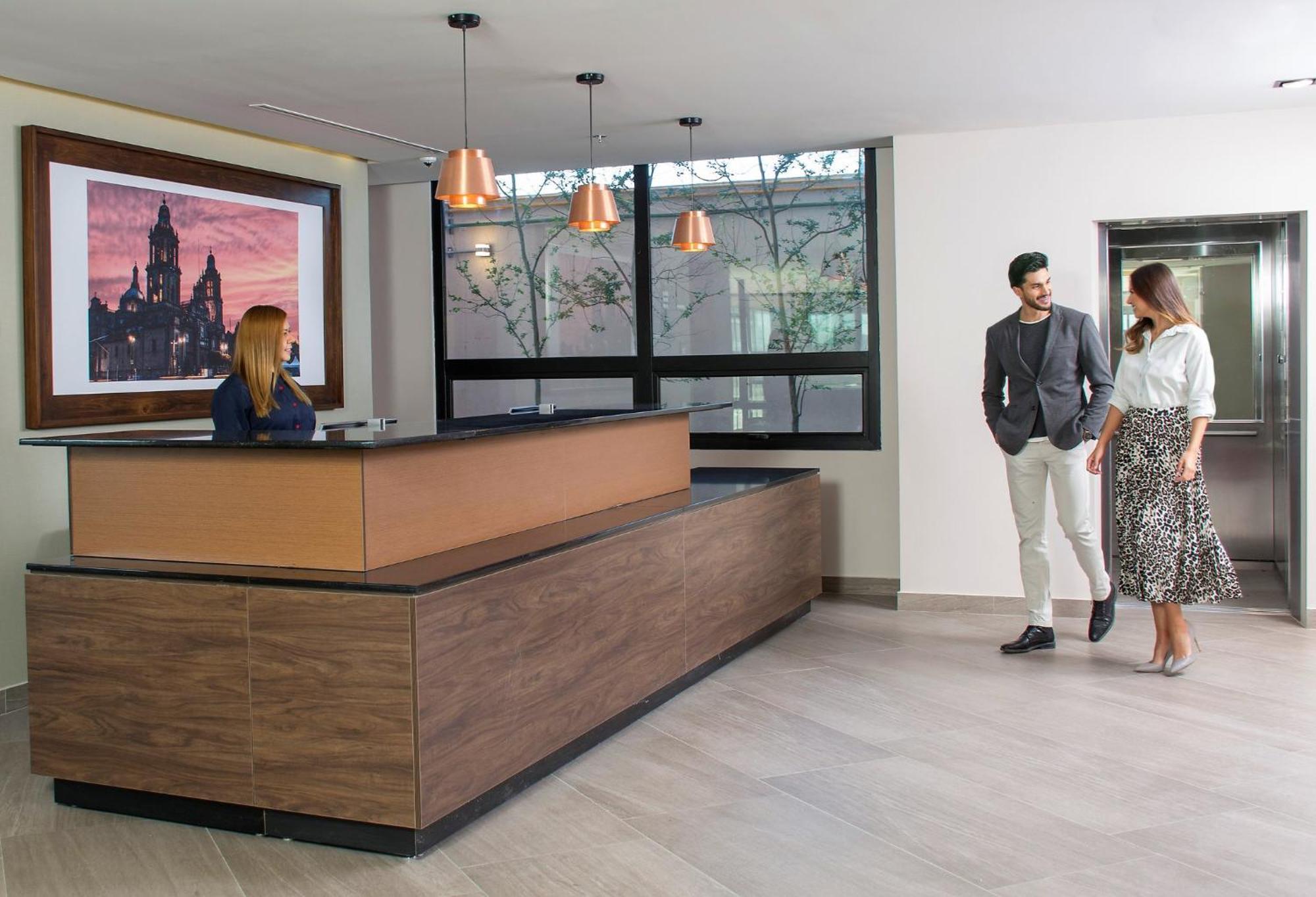 Staybridge Suites - Guadalajara Novena By Ihg Exterior foto